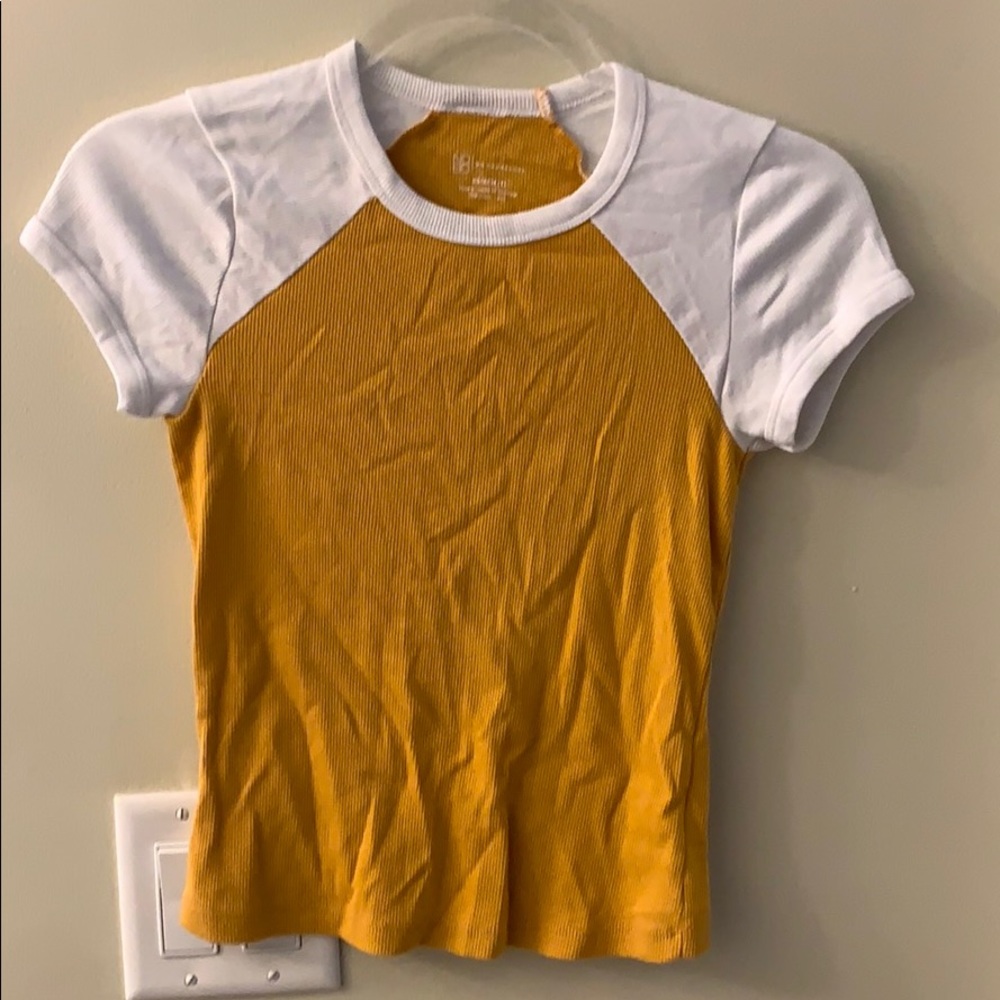 Yellow and white No Boundaries t-shirt